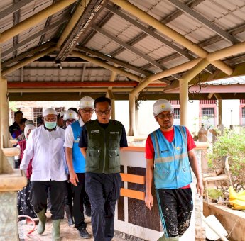 Direksi dan Relawan PLN Turun Pastikan Percepatan Pemulihan Fasilitas Umum di Aceh