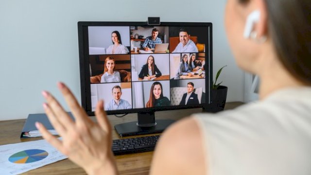 Jaringan internet yang stabil dan kuat membantu memenuhi aktivitas masyarakat di ruang digital. (Dok. Istimewa) 