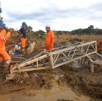 Pulihkan Listrik di Aceh, PLN Kebut Perbaikan Jalur Listrik Langsa-Pangkalan Brandan