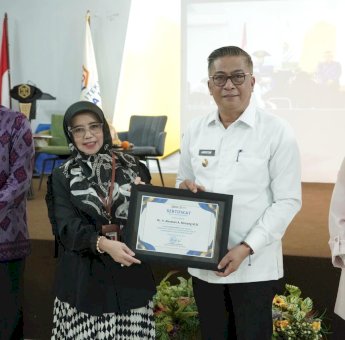 Bedah Buku di Makassar, Wabup Barru Tekankan Peran Pemimpin Bangun Budaya Inovasi ASN