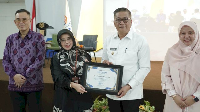 Ket: Wakil Bupati Barru, Abustan A Bintang