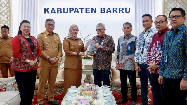 Ket: Bantuan Armada Sampah TJSL dari BNI