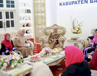 Bupati Barru Terima Audiensi IPEMI Sulsel, Bahas Pembentukan PD dan Peringatan Hari Ibu