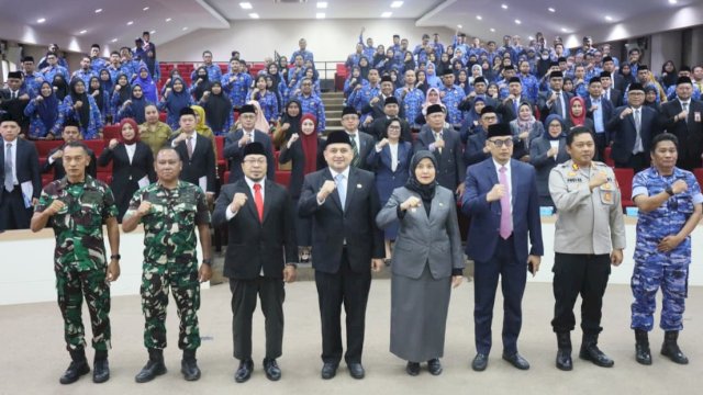 Wali Kota Makassar, Munafri Arifuddin didampingi jajaran Forkopimda Makassar saat pengambilan sumpah jabatan Pejabat Pimpinan Tinggi Pratama dan Pejabat Administrasi di lingkup Pemkot Makassar, Senin (1/12/2025). (Foto: Istimewa)