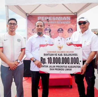 Gubernur Sulsel Serahkan Bantuan Keuangan Rp10 Miliar di Peresmian Kolam Labu Bentenge Bulukumba