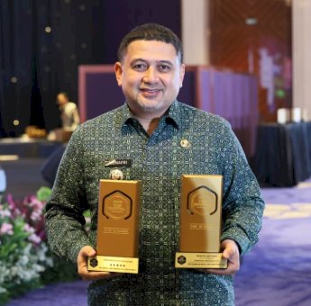 Wali Kota Makassar Sabet Penghargaan Top Leader on Digital Implementation 2025