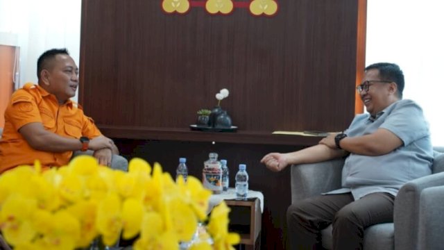 Ketua Umum KONI Kota Makassar, Ismail bersama jajaran pengurusnya melakukan kunjungan silaturahmi ke Kepala Kejari Kota Makassar yang baru, Andi Panca Sakti, Kamis (13/11/2025). (Foto: Istimewa)