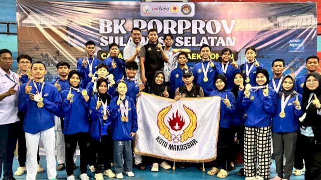 Tim Taekwondo Kota Makassar berhasil tampil sebagai juara umum pada Babak Kualifikasi (BK) Pekan Olahraga Provinsi (Porprov) Sulawesi Selatan 2025. (Foto: Istimewa)