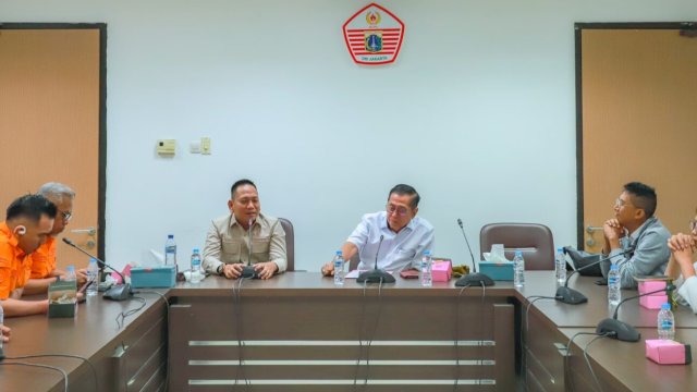 Pengurus KONI Kota Makassar melakukan kunjungan kerja ke Kantor KONI DKI Jakarta, Senin (1/12/2025). (Foto: Istimewa)