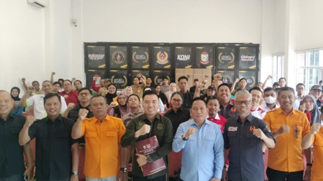 KONI Kota Makassar menggelar Bimtek Penyusunan Laporan Kegiatan Cabang Olahraga dan LPJ Penggunaan Dana Hibah Tahun Anggaran 2025, Minggu (7/12/2025). (Foto: Istimewa)