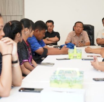 KONI Makassar Lepas Tim Futsal Putri ke Pra Porprov Sulsel 2025