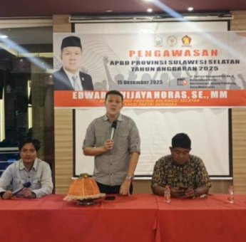 Imbau Warga Kawal Pembangunan Bersama, Edward Horas Tinjau Pelaksanaan APBD di Kecamatan Ujung Pandang