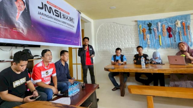 Pengda JMSI Sulawesi Selatan saat menggelar Rakerda di Galesong Utara, Kabupaten Takalar, Sabtu (20/12/2025). (Foto: Istimewa)