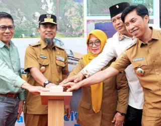 Gubernur Sulsel Lakukan Groundbreaking Matano Belt Road, Hubungkan Luwu Timur dan Sulteng Lewat Darat