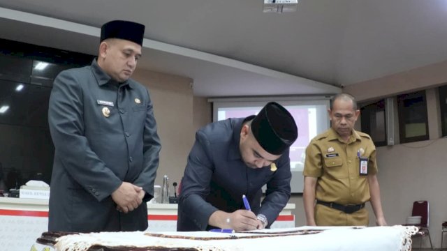 Pemkot dan DPRD Makassar menegaskan komitmen penguatan tata kelola pemerintahan dan pelayanan publik melalui persetujuan tiga Ranperda strategis untuk ditindaklanjuti. (Foto: Istimewa)