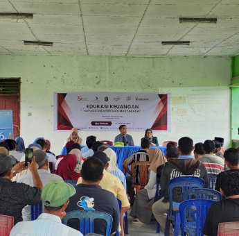 OJK Sulselbar Beri Literasi Keuangan ke Kelompok Tani dan Nelayan di Takalar