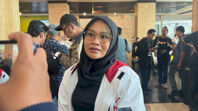Mantan legislator Partai NasDem DPRD Sulawesi Selatan periode 2019-2024, Rezki Mulfiati Lutfi, resmi bergabung dengan Partai Solidaritas Indonesia (PSI). (Foto: Istimewa)