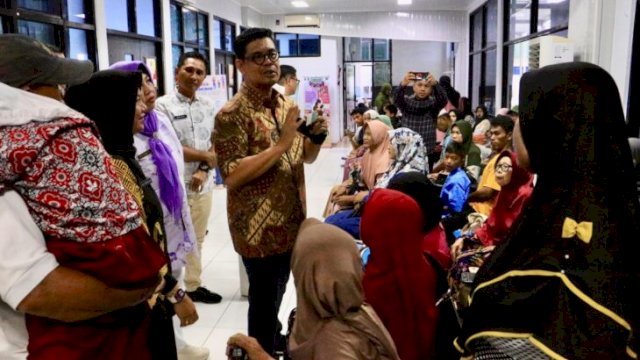 Wakil Bupati Bulukumba, Andi Edy Manaf saat meninjau pelayanan kesehatan di RSUD HASDR Bulukumba. [Ist]