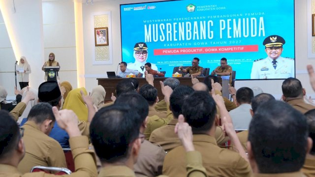 Bupati Gowa, Sitti Husniah Talenrang saat membuka Musyawarah Perencanaan Pembangunan (Musrenbang) Pemuda Kabupaten Gowa Tahun 2027, di Baruga Tinggimae, Rumah Jabatan Bupati Gowa, Selasa (24/02/2026). (Dok. Humas Gowa) 