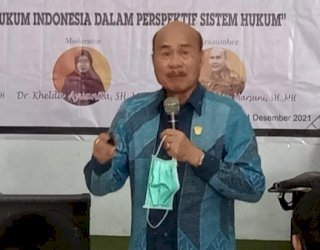 Guru Besar UMI Prof Lauddin Tegaskan Demo Sah, Blokade Jalan Bisa Digugat Secara Hukum