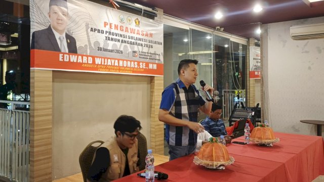 Anggota DPRD Sulsel, Edward Wijaya Horas turun langsung melakukan pengawasan APBD Provinsi Sulawesi Selatan untuk tahun anggaran 2026 di Jalan Sultan Hasanuddin, Kelurahan Baru, Kecamatan Ujung Pandang, Kota Makassar, Jumat (30/1/2026). (Foto: Istimewa)