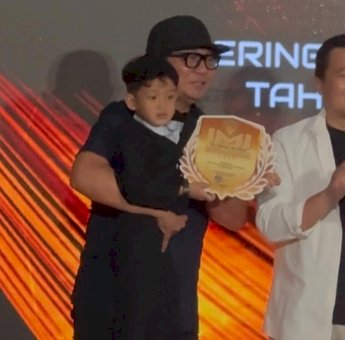 Rusdi Masse Serahkan Penghargaan IMI Awards 2025, Dari Pembalap Cilik hingga Penghormatan untuk Awhin Sanjaya