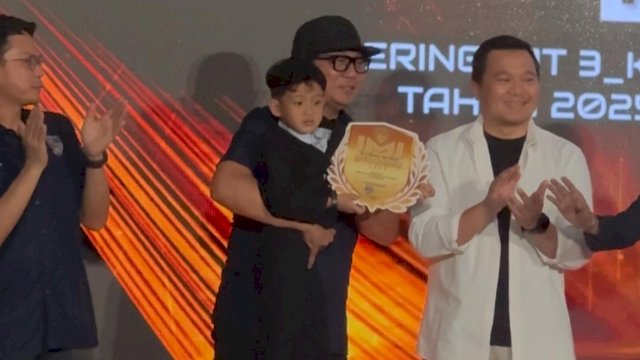 IMI Sulawesi Selatan sukses menggelar IMI Awards 2025 yang berlangsung di Ballroom Kirana Building, Jalan Metro Tanjung Bunga, Makassar, Sabtu (21/2/2026). (Foto: Istimewa)