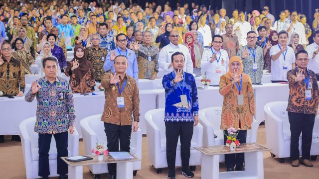 Provinsi Sulawesi Selatan menerima penghargaan bergengsi nasional dalam pengelolaan sampah oleh Kementerian Lingkungan Hidup RI. (Foto: Istimewa)