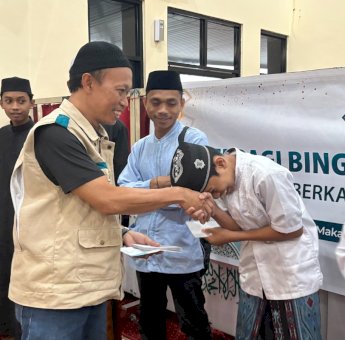 Berbagi Ramadan YBM PLN UIP Sulawesi, Belasan Santri Tahfidz Hidayatullah Maros Terima Bantuan