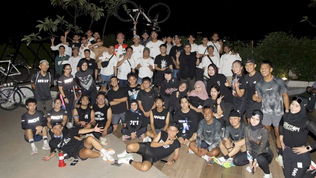 NIPAH PARK gelar Social Sunset &ldquo;Ramadhan Ride and Run". Suasana ini menghadirkan suasana ngabuburit aktif bersama komunitas. (Dok. NIPAH PARK) 