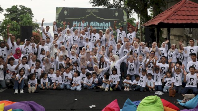 Ket: Halal Bi Halal Keluarga Besar Alm H Usman Balo