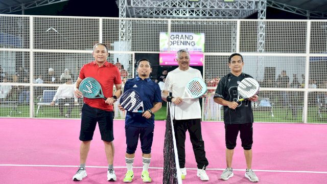 Bupati Pinrang Resmikan Lapangan Padel Royal Metro Sky, Wali Kota Parepare Tasming Hamid dan Kapolres Turut Menjajal