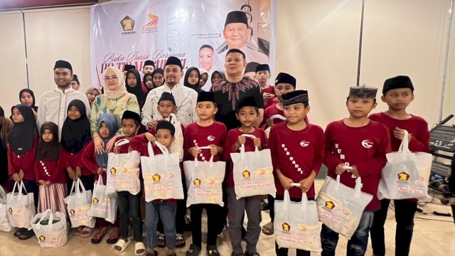 PD Tidar Sulsel saat menggelar buka puasa bersama dan pemberian santunan kepada anak yatim piatu di RM Golden Suki, Jalan Sultan Hasanuddin, Makassar, Kamis (5/3/2026). (Foto: Istimewa)