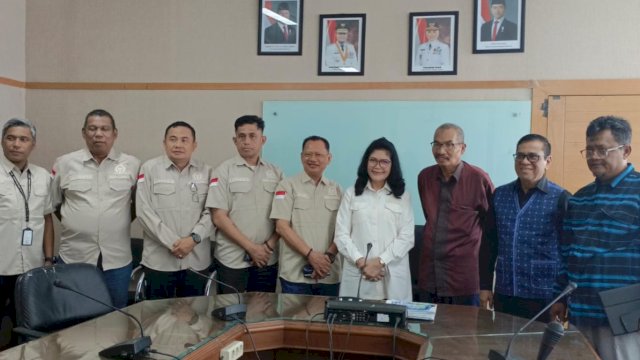 Ketua BK DPRD Sulsel, drg Marji Tumpak menerima kunjungan konsultasi Badan Kehormatan DPRD Kota Baubau di Ruang Rapat Pimpinan DPRD Provinsi Sulawesi Selatan, Selasa (10/3/2026). (Foto: Istimewa)