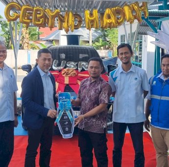 Berkah Gelegar PLN Mobile di Bulan Ramadan, Warga Buton Tengah Sultra Terima Hadiah Mobil Listrik
