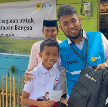 Danantara dan PLN Bagikan 2.000 Paket Perlengkapan Sekolah untuk Siswa di Sulawesi Tenggara