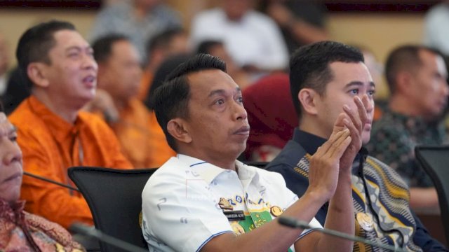 Bupati Sidrap, Syaharuddin Alrif menghadiri penandatanganan Nota Kesepakatan MoU tentang Sinergi dan Kolaborasi Penguatan Data Tunggal Sosial dan Ekonomi Nasional (DTSN) antara Pemprov Sulsel dan BPS RI, Jumat (13/3/2026). (Foto: Humas Pemkab Sidrap)