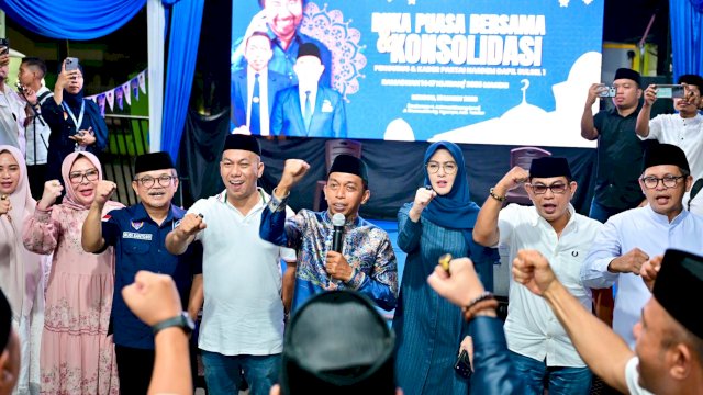Ketua DPW NasDem Sulawesi Selatan, Syaharuddin Alrif menghadiri buka puasa bersama sekaligus memimpin konsolidasi pengurus dan kader NasDem Dapil Sulsel I di Kabupaten Takalar, Minggu (15/3/2026). (Foto: Istimewa)