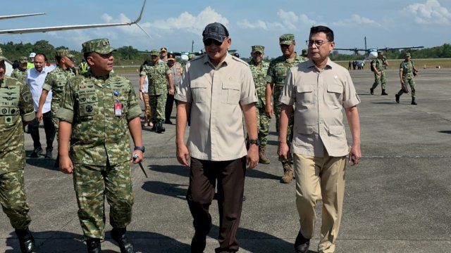 Kepala BPOM RI, Prof Dr Taruna Ikrar saat melakukan inspeksi mendadak (sidak) di Kota Batam, Kepulauan Riau. (Foto: Istimewa)