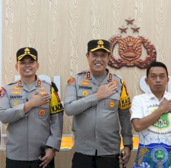 Didampingi Bupati Syaharuddin, Kapolda Sulsel Pastikan Arus Mudik di Sidrap Aman