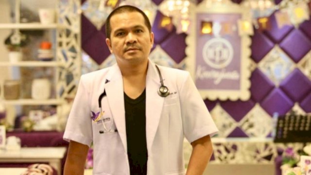 Praktisi kesehatan, dr Wachyudi Muchsin atau dikenal sebagai Dokter Koboi. (Foto: Istimewa)