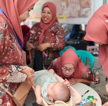 Alfamidi Edukasi Nutrisi Tepat Usia bagi Ratusan Keluarga Balita di Gowa