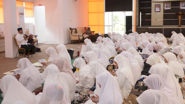 Ket: Safari Dakwah ASN Perempuan Pemkot Parepare
