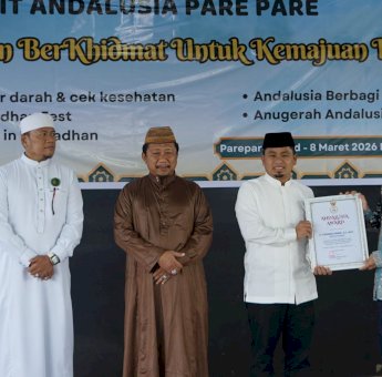 Tasming Hamid Terima Andalusia Award atas Inisiasi Program Safari Dakwah Pemkot Parepare