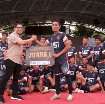 Liga Ramadan 2026 Parepare Resmi Berakhir, Sekda Amarun Hamka Apresiasi Tim Media FC