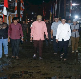 Wakil Bupati Barru Disambut Obor Warga di Safari Ramadan Desa Lempang