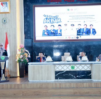 Bupati Barru Buka Try Out Akbar, Tekankan Kerja Keras dan Disiplin Raih Perguruan Tinggi Favorit