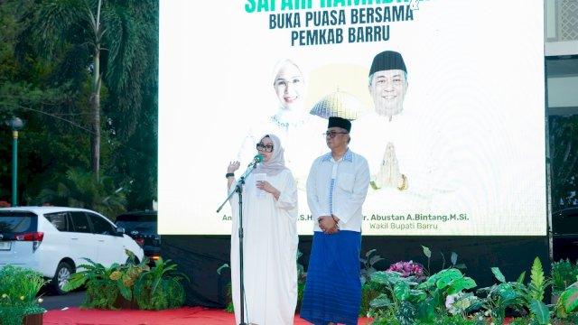Ket: Bupati dan Wakil Bupati Barru
