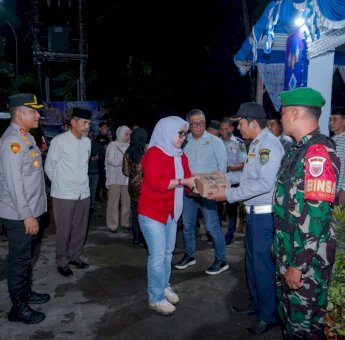 Barru Gelar Pengamanan Malam Takbiran, Bupati Tinjau Posko dan Pastikan Kesiapan Petugas