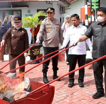 Wali Kota Parepare Hadiri Pemusnahan Barang Rampasan, Tegaskan Komitmen Berantas Narkoba